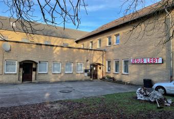 Bed4You G  stehaus 2 allows 18 year olds to book a room