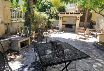 Chambre priv  e luxueuse Villa Monte 0ropa allows 18 year olds to book a room