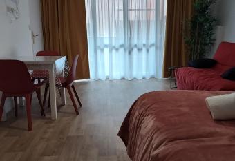 2 LYS Orleans Downtown, free secure parking has Balcony rooms