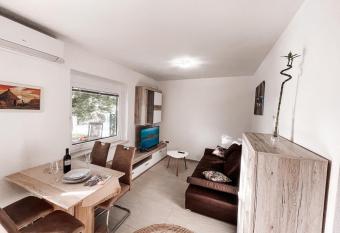 RIAD Apartments allows 18 year olds to book a room