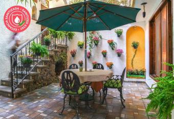 HostPal Departamento Centro de Tepoztlan has Balcony rooms