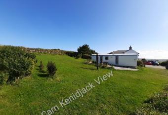 Carn Kenidjack View Caravan, space, peace and tranquillity allows 18 year olds to book a room