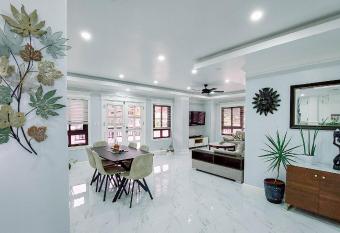 Trail Bedz - Homestay has Balcony rooms