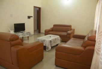 R  sidence Le Cador II    Cotonou has Balcony rooms