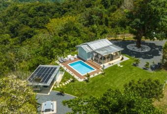 Bello Amanecer Guest House with Private Pool allows 18 year olds to book a room