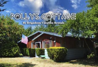 SQ Pollys Cottage has Balcony rooms