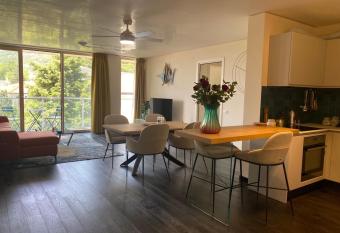 Grand Apartment Maria Theresia has Balcony rooms