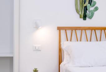 IzzHome BellaVita Superior Room has Balcony rooms