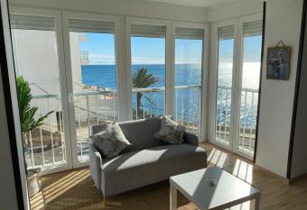 Precioso piso con piscina en Cullera (valencia) has Balcony rooms