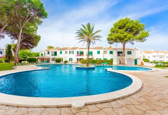 Las Brisas 11 has Balcony rooms