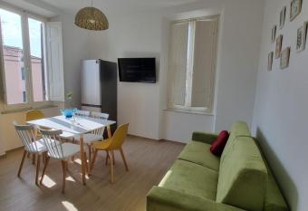 Il Sole di San Benedetto has Balcony rooms