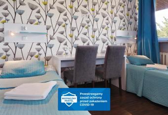 Tatamka Hostel has Balcony rooms