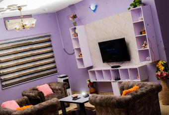 Linea Recta 1 has Balcony rooms