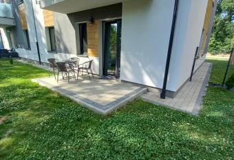 APARTAMENT OBOZOWA has Balcony rooms