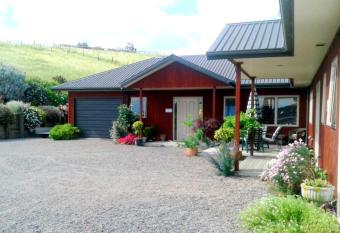 Kauri Lodge Karapiro has Balcony rooms