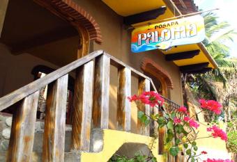 Posada Paloma has Balcony rooms