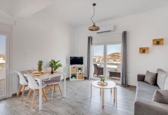 Cactus Guesthouse,                     has Balcony rooms