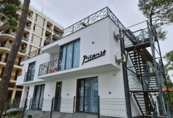 Picasso has Balcony rooms