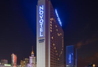 Novotel Warszawa Centrum allows 18 year olds to book a room