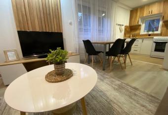 Apartmani Lazarevic Jagodina has Balcony rooms