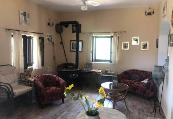 Secret Sea Hideaway. has Balcony rooms