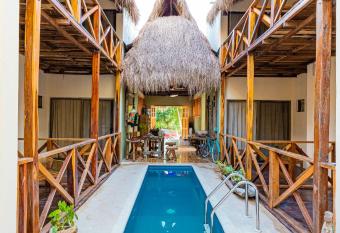 Alma de Zorro allows 18 year olds to book a room