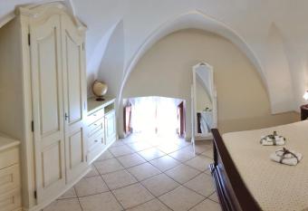 Casa vacanza Gallipoli centro allows 18 year olds to book a room