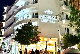 DIAMOND HOTEL allows 18 year olds to book a room