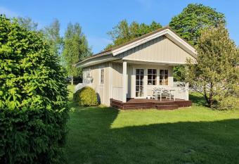 Tranquility in a Chalet has Balcony rooms