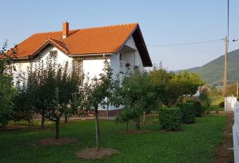 PLITVICE OAZA MIRA has Balcony rooms