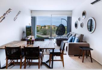 Hermoso departamento a pie de playa has Balcony rooms