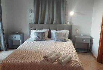 Boa Vista studios has Balcony rooms