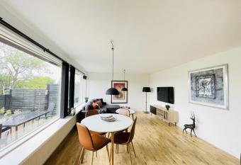 aday - Quiet and cozy house has Balcony rooms