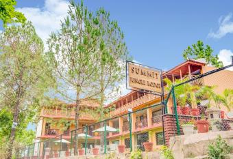 Summit Jungle Resort has Balcony rooms