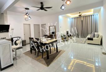 Aya Izumi 3 bed Condo near to Bangi Wonderland has Balcony rooms