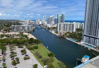 Boutique-Style Miami Apt, Comfort, Design & Sea View -26A has Balcony rooms