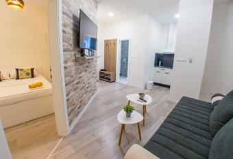 Apartment Neretva Magic Dream allows 18 year olds to book a room