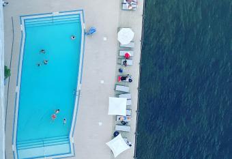 Amazing Studio Beach Walking Distance! 26B has Balcony rooms