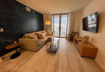 Miami Beach Apartment with Incredible Views has Balcony rooms