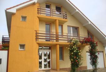 CASA ICA has Balcony rooms