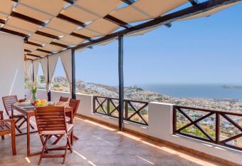 Vera Vista Syros has Balcony rooms