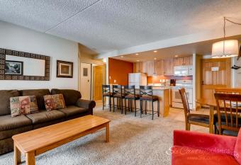 Homey Condo With Unbeatable Location, Downtown and Peak 9 Adjacent TE103 has Balcony rooms