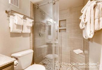 Spacious, Corner Condo on Breck Peak 9 Recent Upgrades Throughout TE510 has Balcony rooms