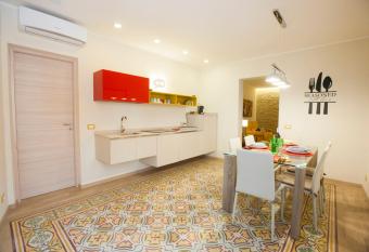 Casa TORRE PALI - Trapani a 40  da S Vito lo Capo allows 18 year olds to book a room