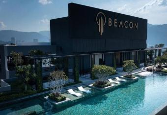 13A Beacon Executive Suites #RoofTopPool #LuxurySuites has Balcony rooms
