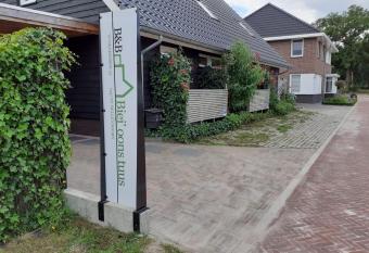 B&B Biej  oons tuus has Balcony rooms