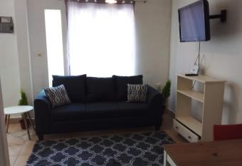 Vista Azul Apartamento allows 18 year olds to book a room