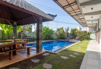Cempaka Mas Guest House Canggu allows 18 year olds to book a room