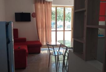 Caulonia mare has Balcony rooms