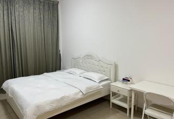 Wehome                 has Balcony rooms